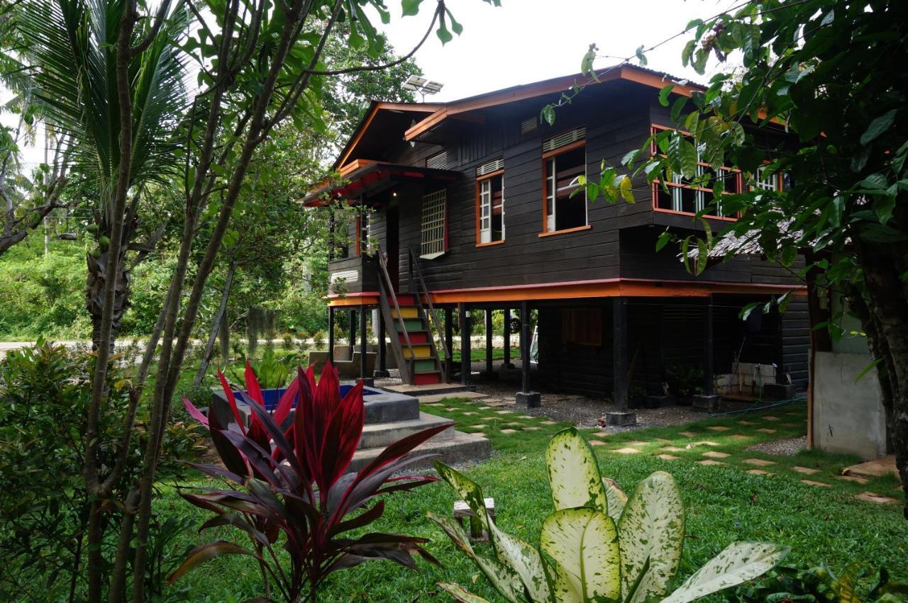 פנגלאו Peaceland Hostel מראה חיצוני תמונה