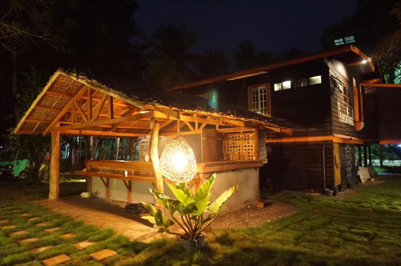 פנגלאו Peaceland Hostel מראה חיצוני תמונה